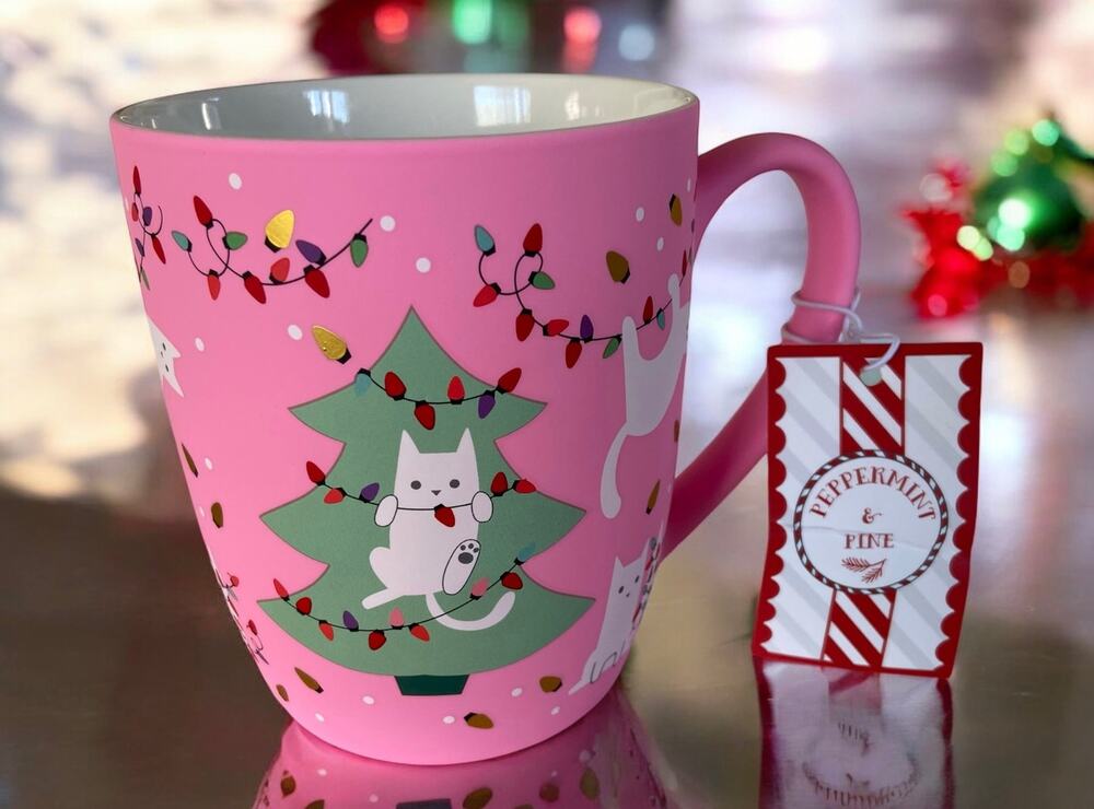 NEW Peppermint & Pine White Cats Christmas Tree 18oz Satin Pink Coffee Tea Mug